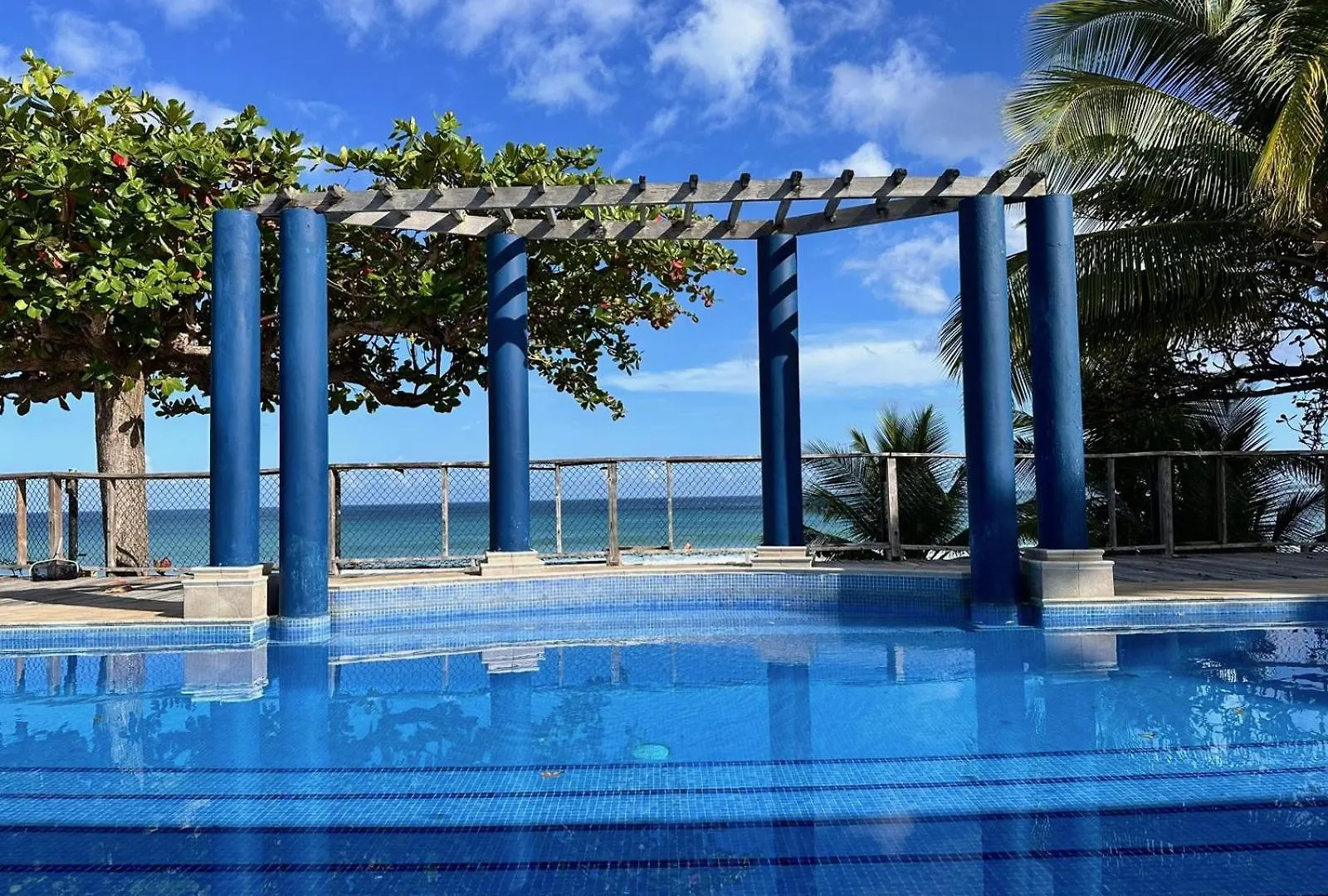 Sapodilla Villa - Cliffside Luxury Villa With Ocean Views & 50Ft Pool Mount Irvine